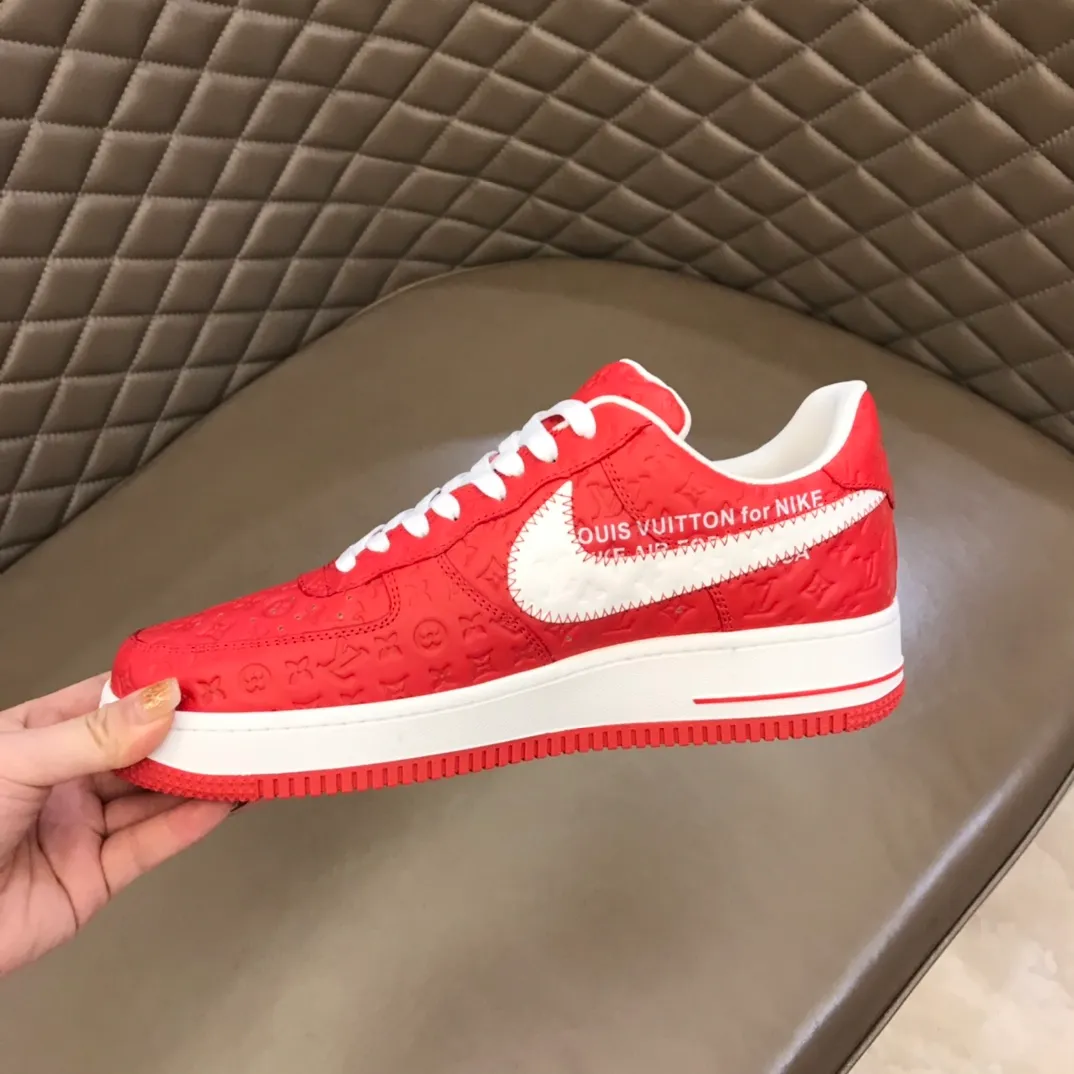 Men's shoes💰p440 "*oui* Vuitto*" x OFF-WHITE x Nike three-party collaboration! Trendy and cool men's casual sports shoes with unrivaled color matching. The design idea basically continues the style of THE TEN. The Swoosh line and tongue label have a very familiar visual effect and are both fashionable and trendy! A must-have for fashionistas! The effect on your feet is absolutely stunning! Size: 38-45